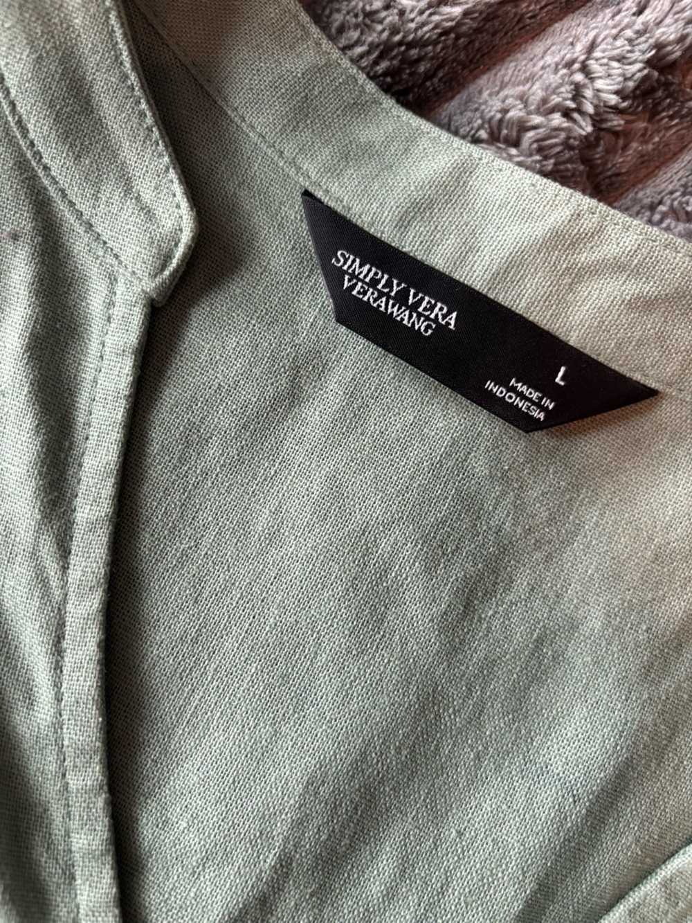 Simply Vera Wang Vince Camuto Sage Green Linen Button Front Blouse Large - Picture 10 of 11